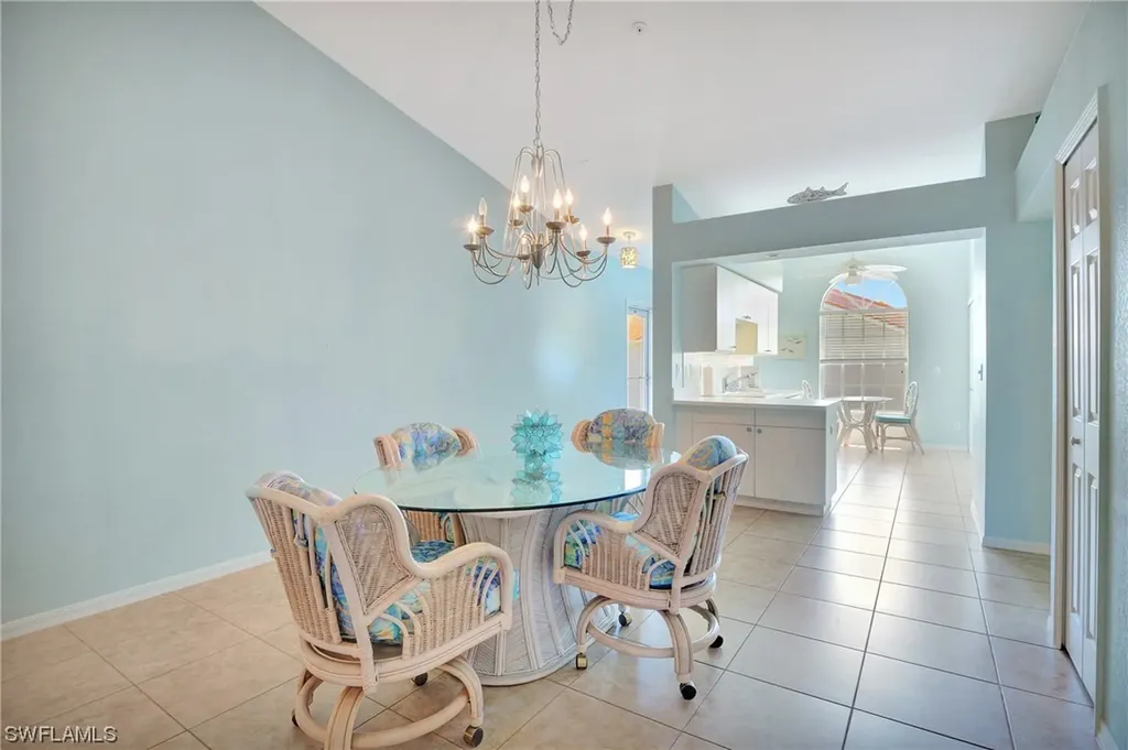 585 Club Side Drive Naples FL 34110