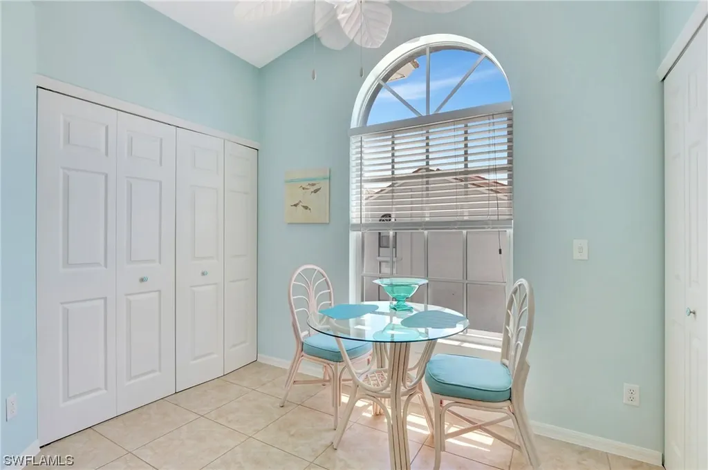 585 Club Side Drive Naples FL 34110