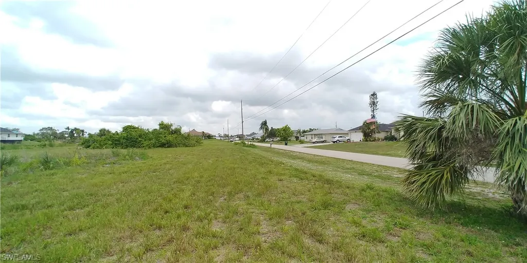 2613 NE 20th Place Cape Coral FL 33909