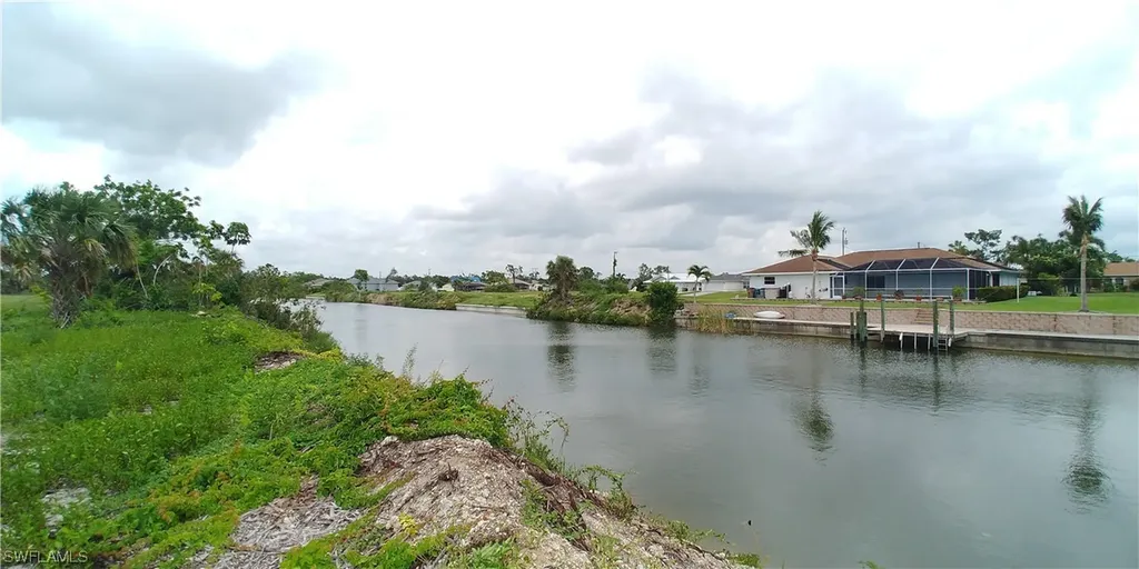 2613 NE 20th Place Cape Coral FL 33909