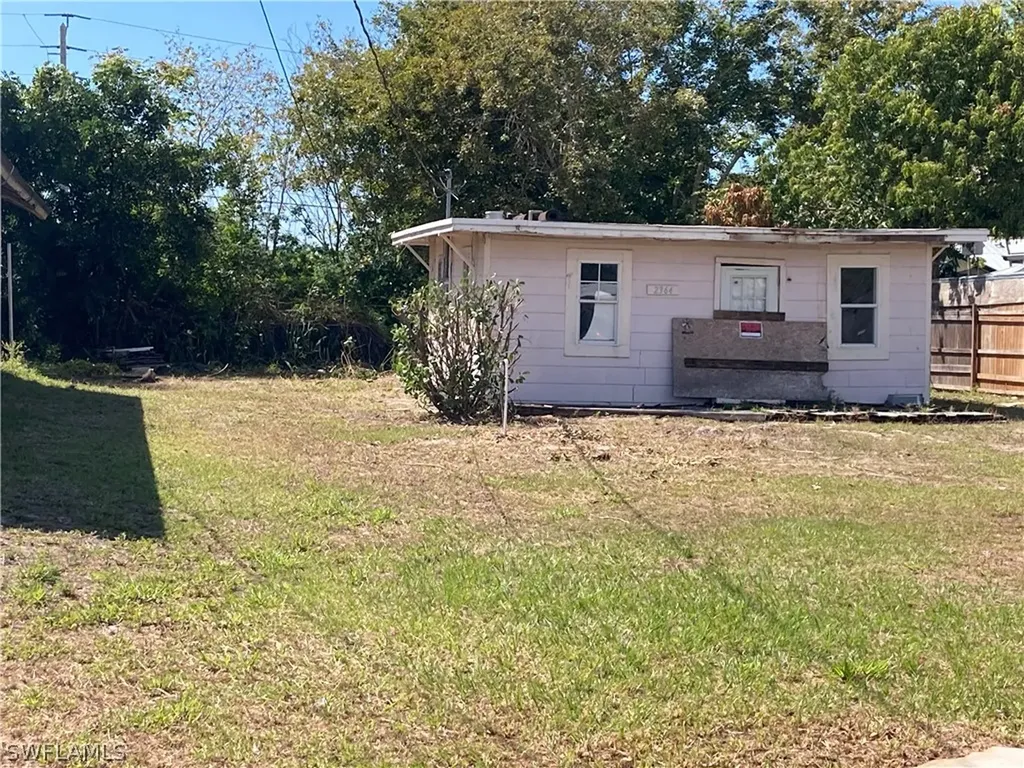 2364 Bayside Street Naples FL 34112