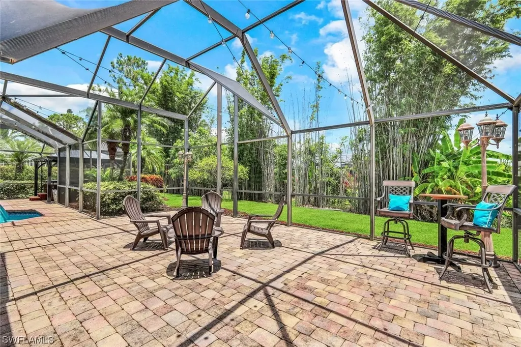 5057 Berkeley Drive Naples FL 34112