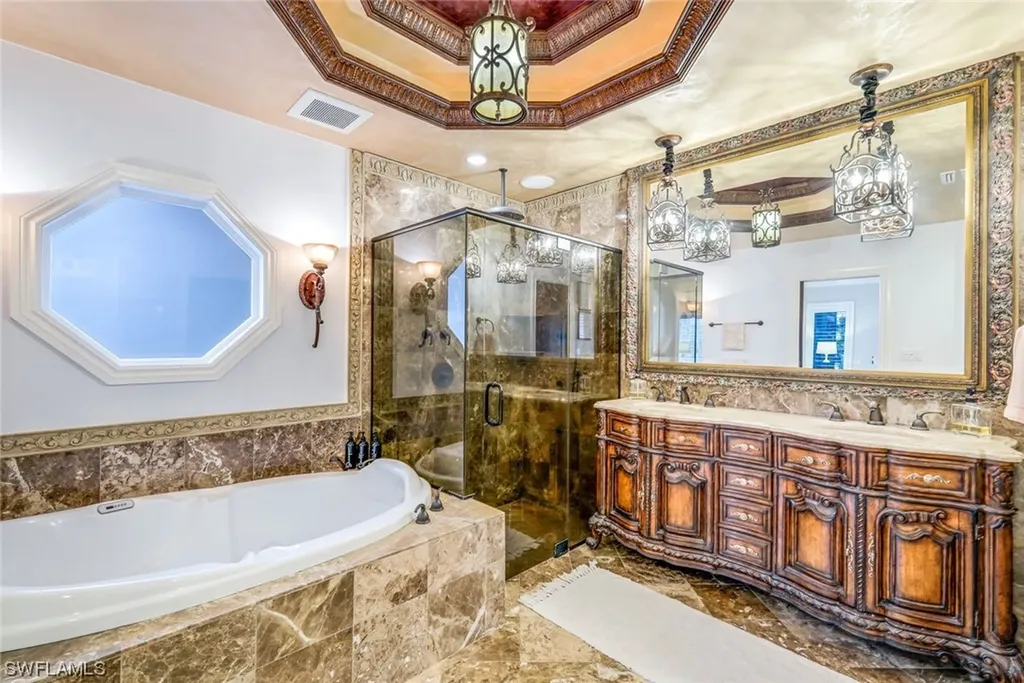 5057 Berkeley Drive Naples FL 34112
