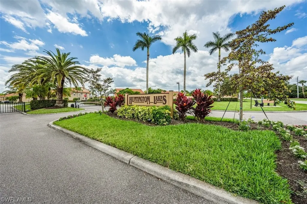 2610 Marshcreek Lane Naples FL 34119