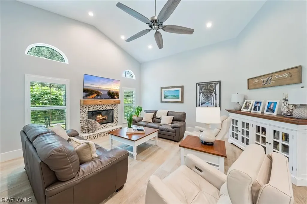 6581 Sandalwood Lane Naples FL 34109