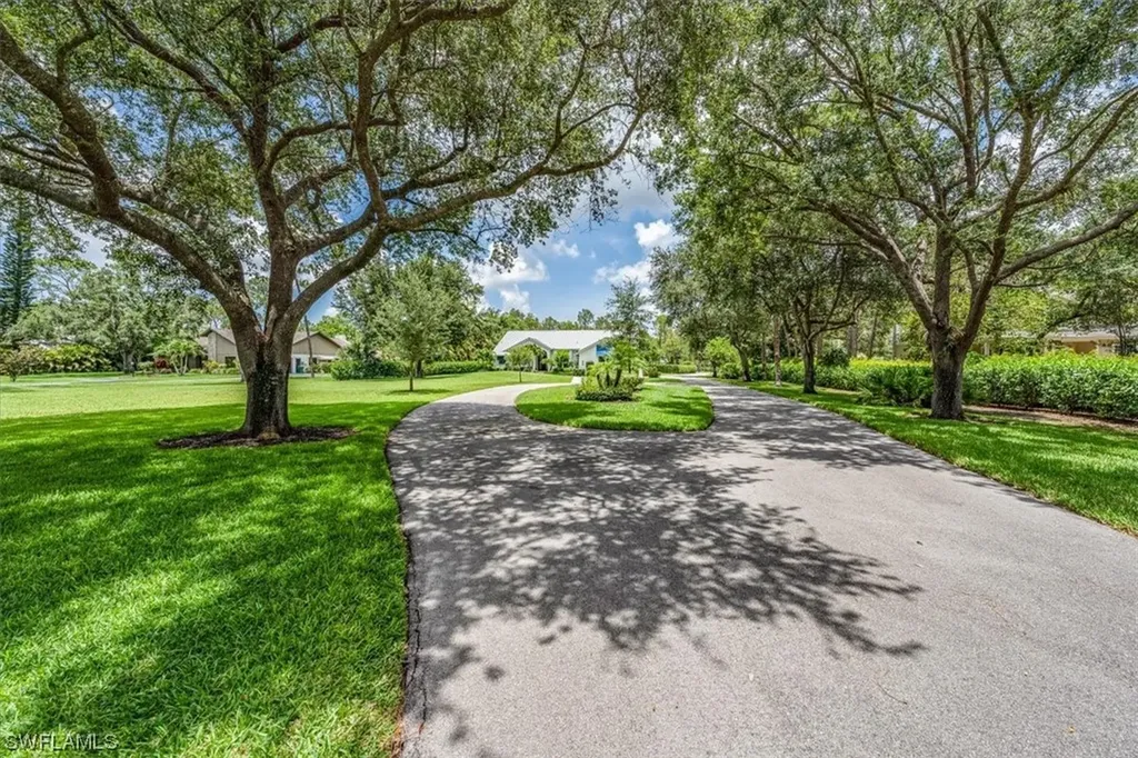 6581 Sandalwood Lane Naples FL 34109