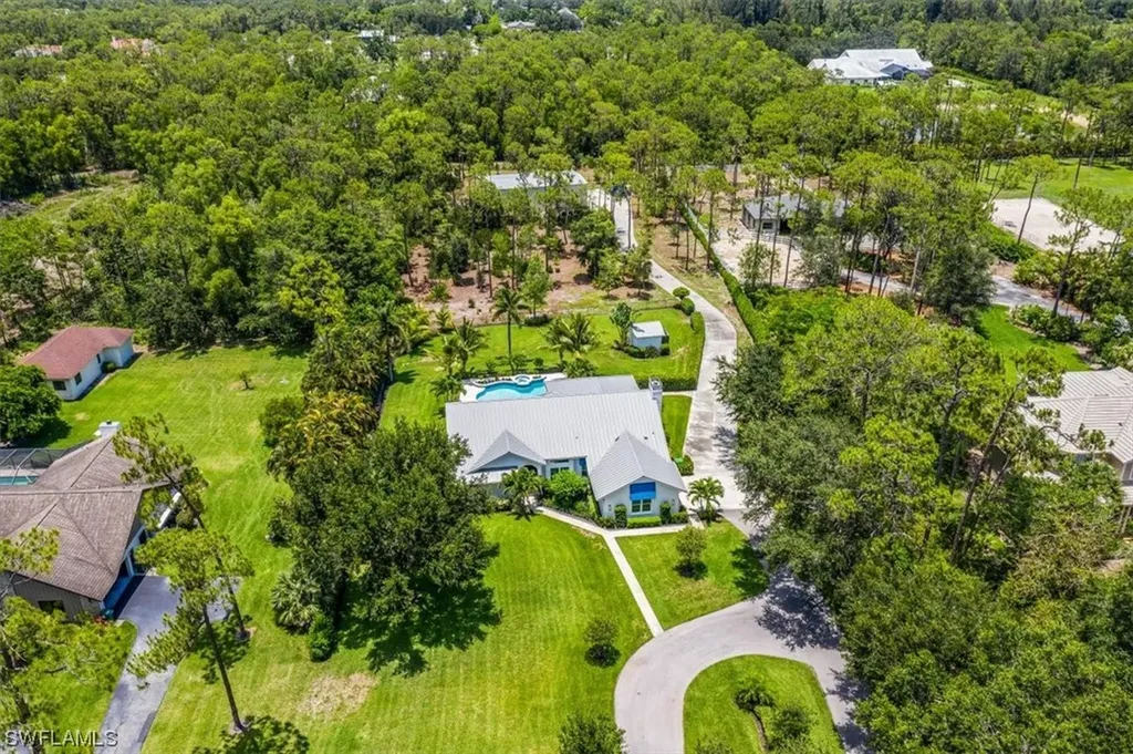 6581 Sandalwood Lane Naples FL 34109