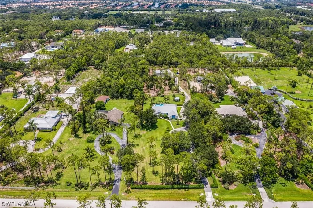 6581 Sandalwood Lane Naples FL 34109