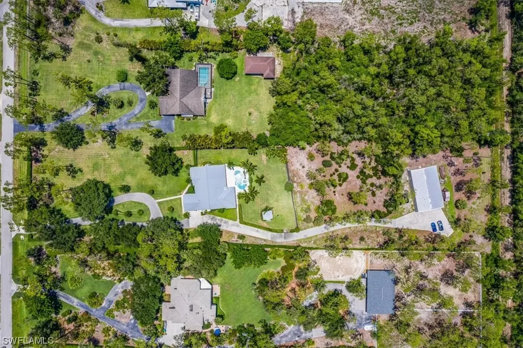 6581 Sandalwood Lane Naples FL 34109
