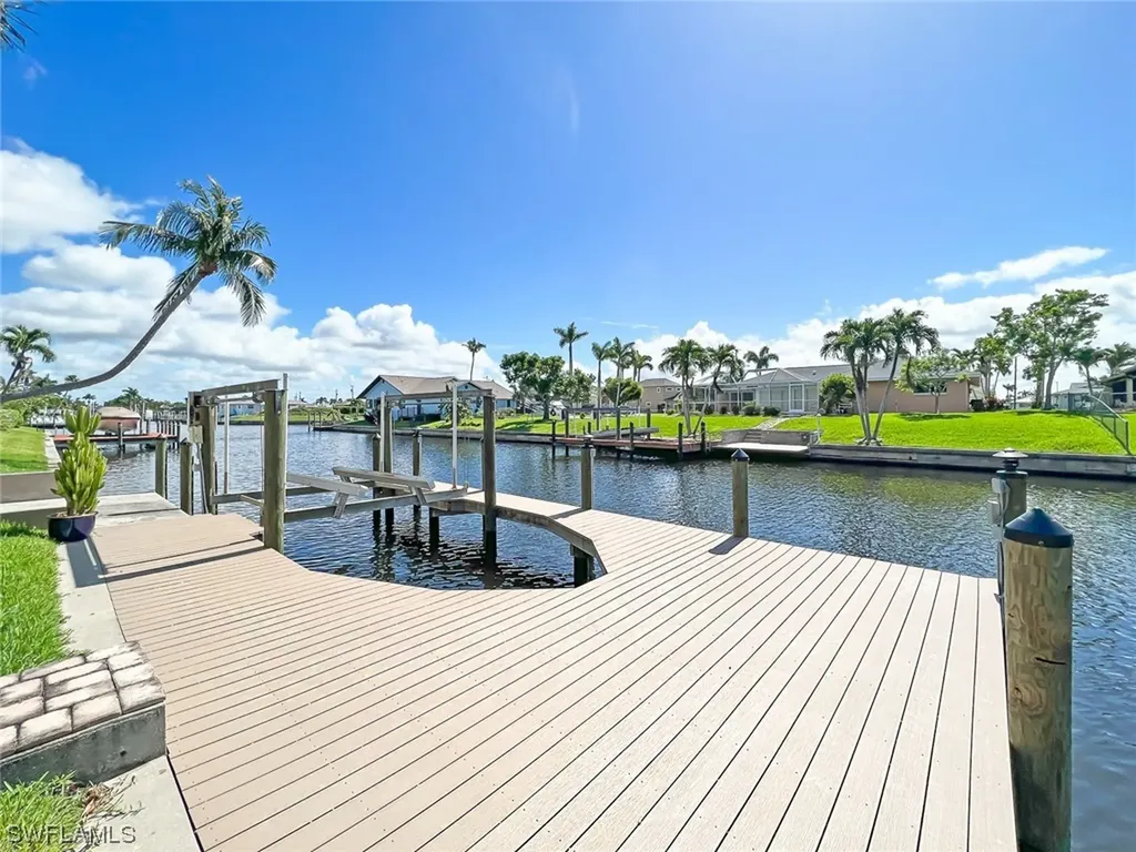 3315 SE 17th Avenue Cape Coral FL 33904
