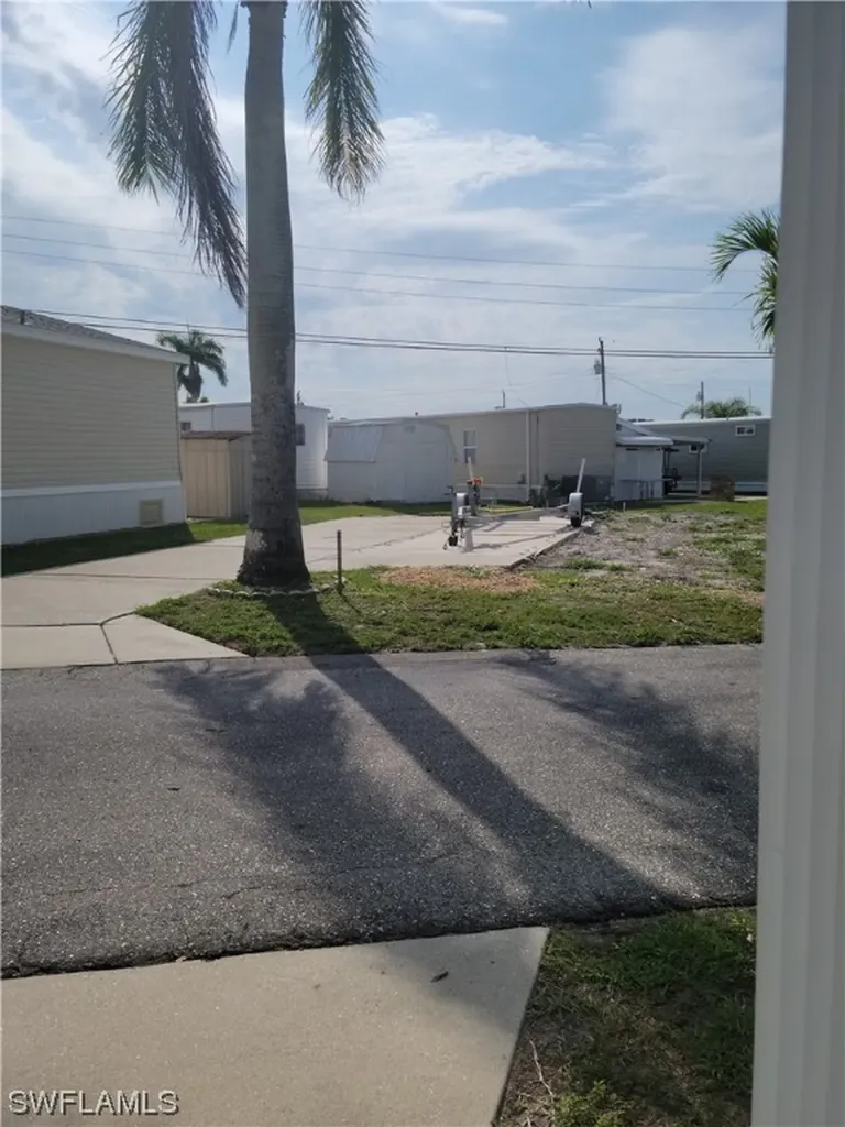 20641 River Drive Estero FL 33928