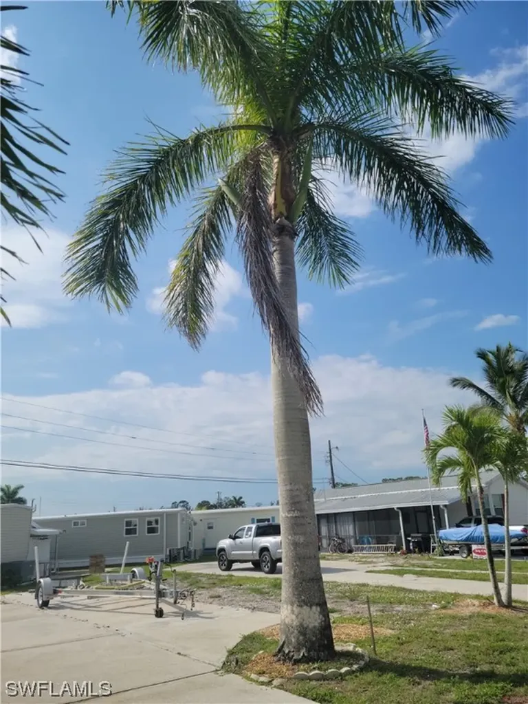 20641 River Drive Estero FL 33928