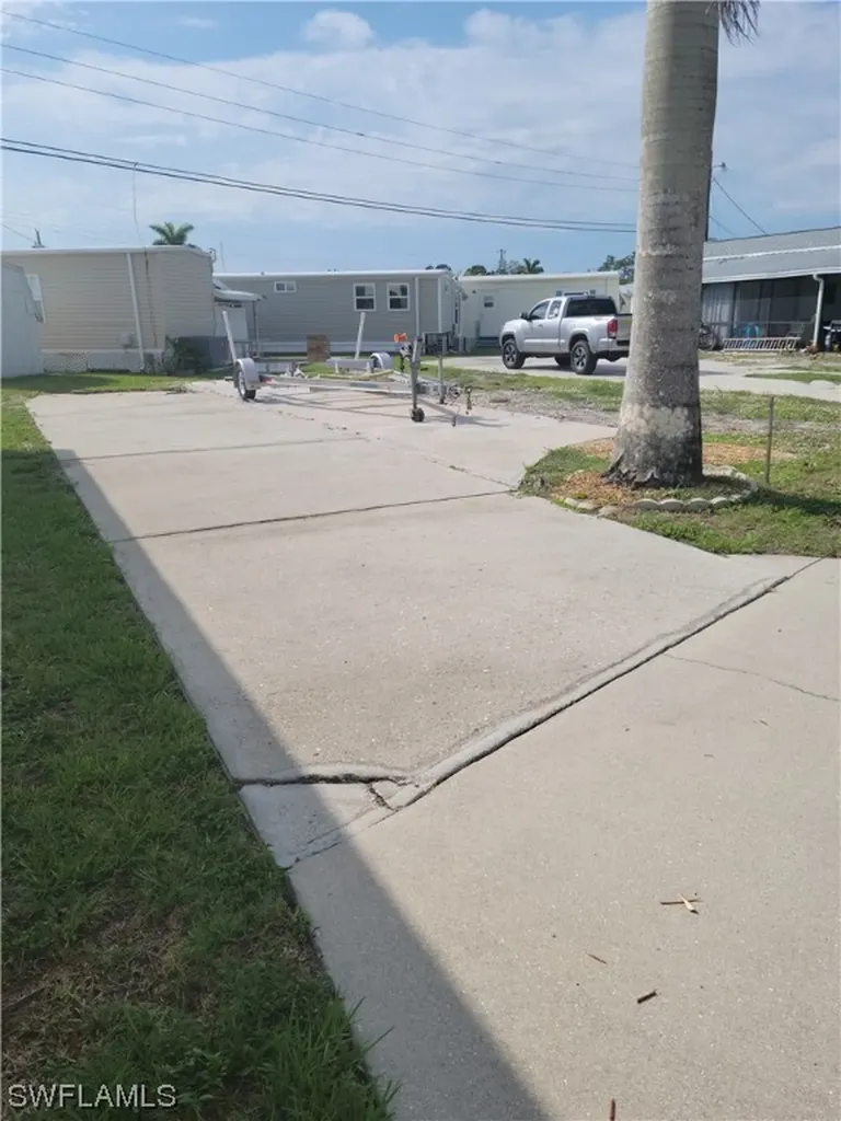 20641 River Drive Estero FL 33928