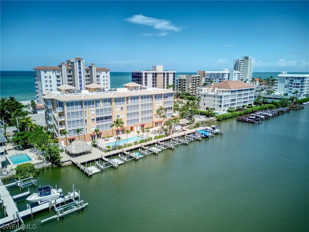 9566 Gulf Shore Drive Naples FL 34108