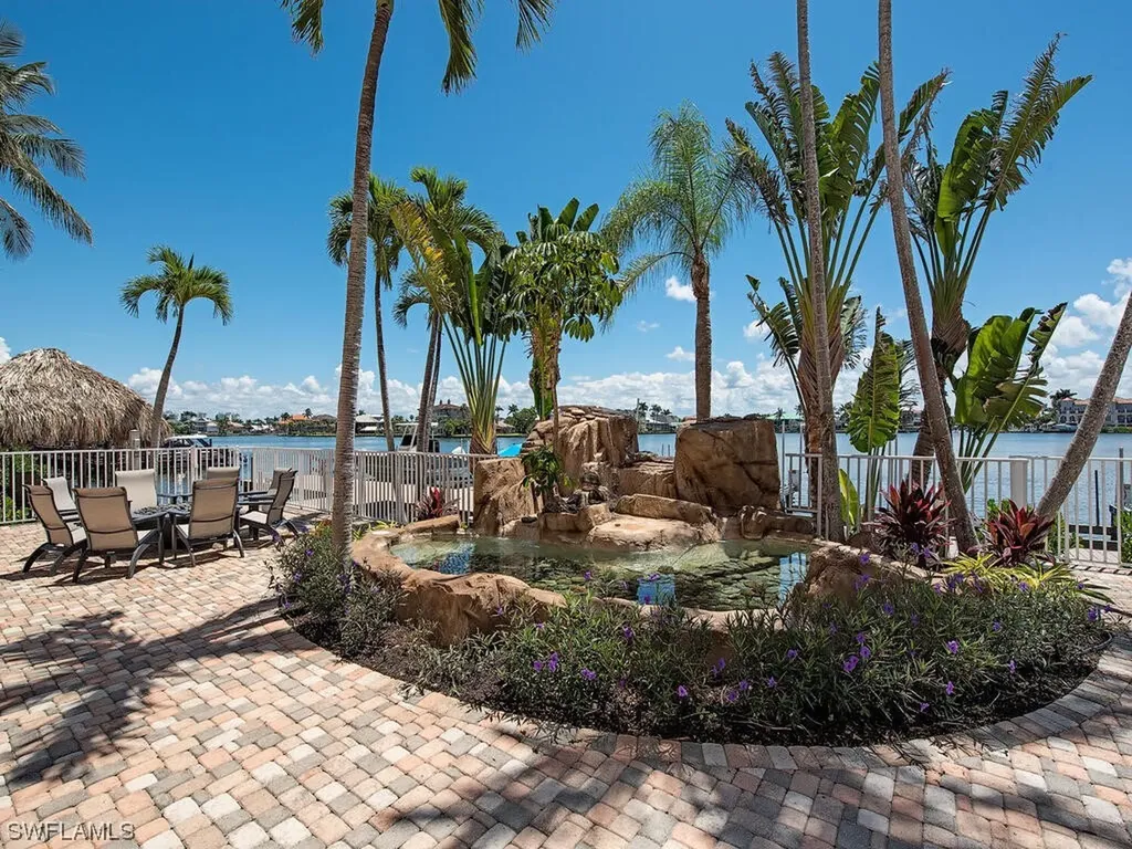9566 Gulf Shore Drive Naples FL 34108