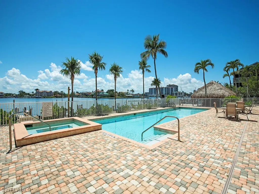 9566 Gulf Shore Drive Naples FL 34108