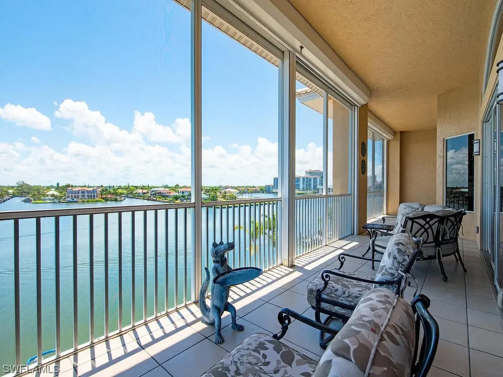 9566 Gulf Shore Drive Naples FL 34108