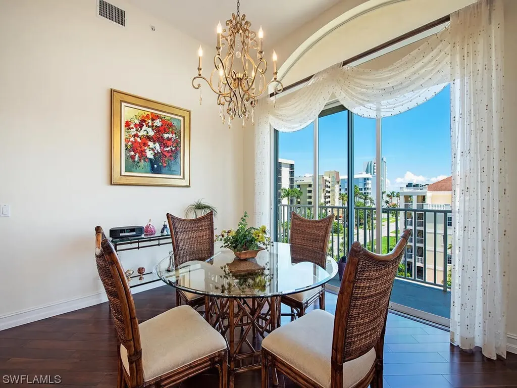 9566 Gulf Shore Drive Naples FL 34108
