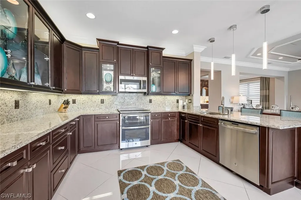 13497 Mandarin Circle Naples FL 34109
