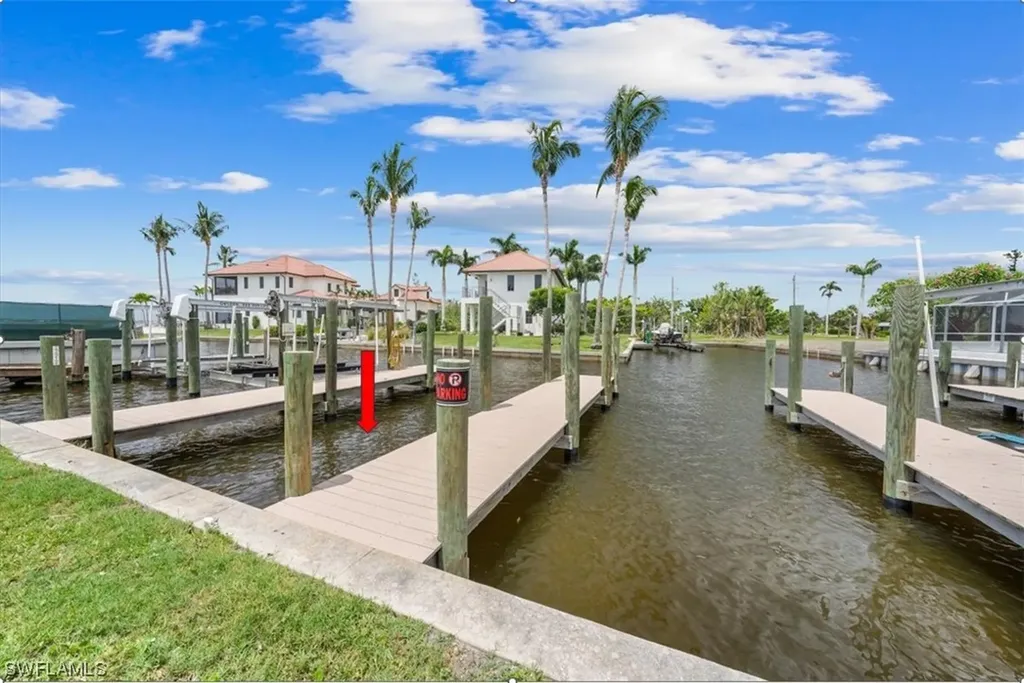 Fort Myers FL, 12870 Mai Tai Lane