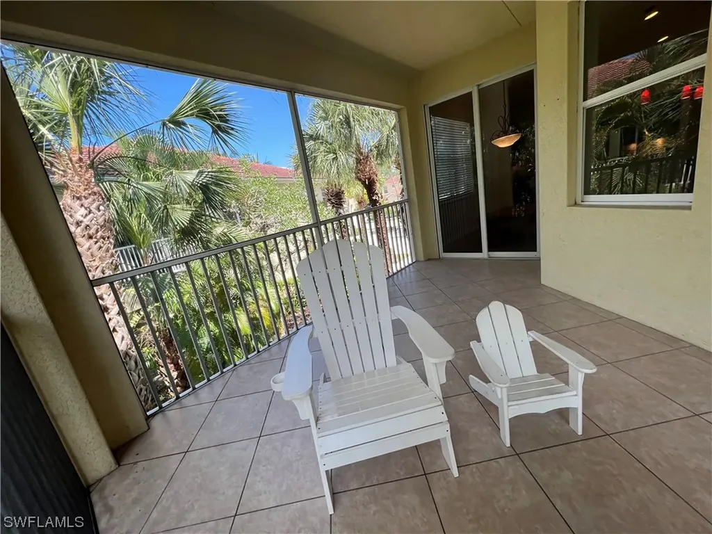 2001 Tarpon Bay Drive N Naples FL 34119