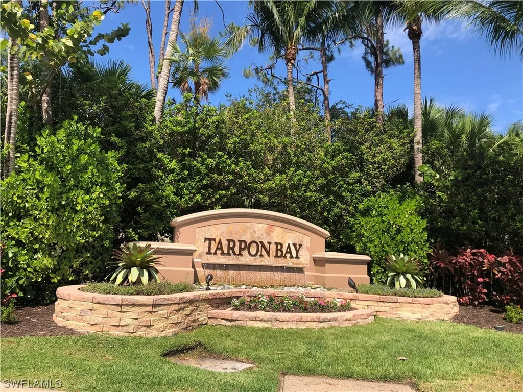 2001 Tarpon Bay Drive N Naples FL 34119