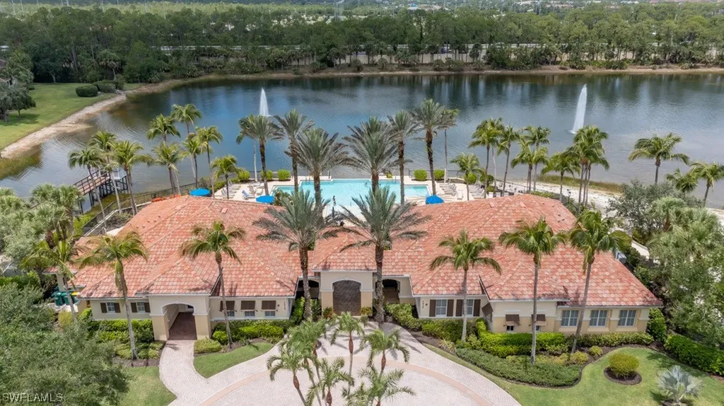2001 Tarpon Bay Drive N Naples FL 34119