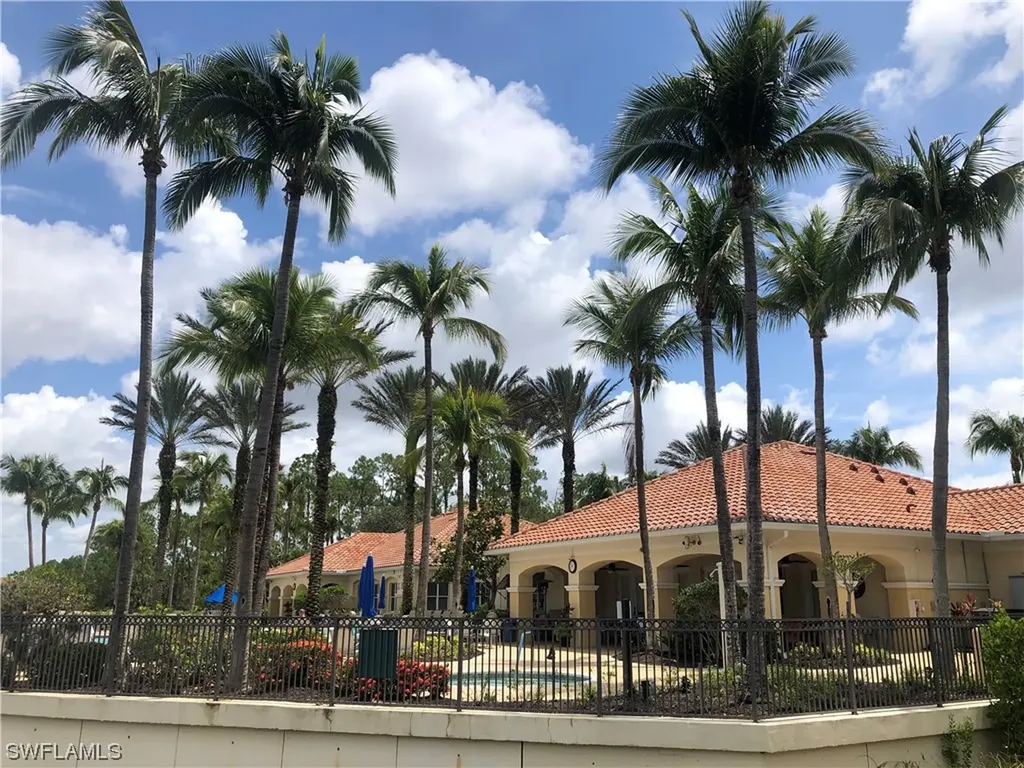 2001 Tarpon Bay Drive N Naples FL 34119