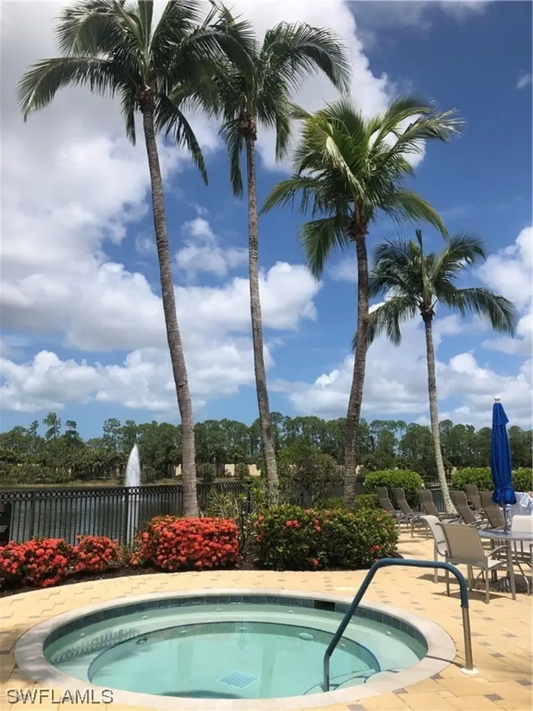 2001 Tarpon Bay Drive N Naples FL 34119