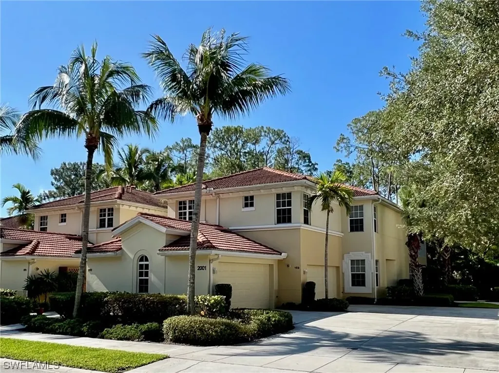 2001 Tarpon Bay Drive N Naples FL 34119