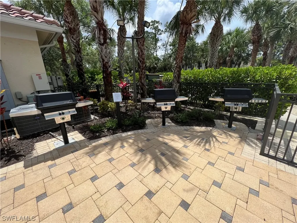 2001 Tarpon Bay Drive N Naples FL 34119