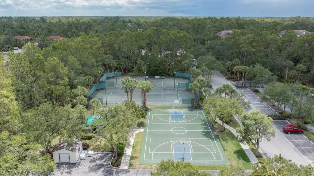 2001 Tarpon Bay Drive N Naples FL 34119