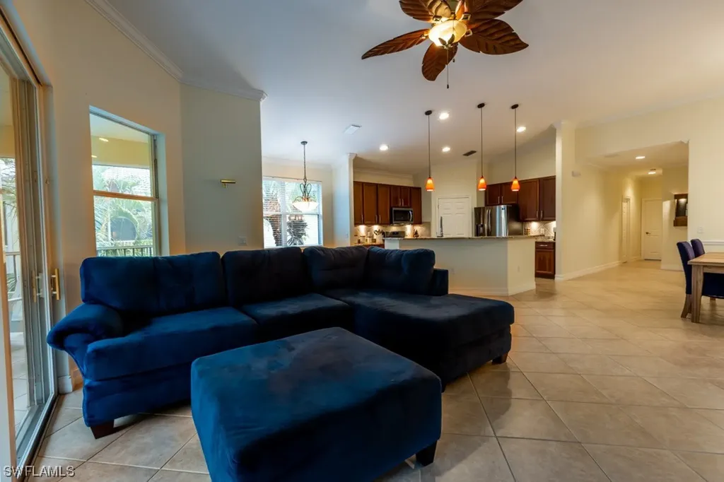 2001 Tarpon Bay Drive N Naples FL 34119