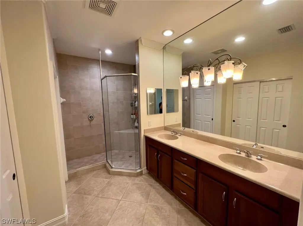 2001 Tarpon Bay Drive N Naples FL 34119