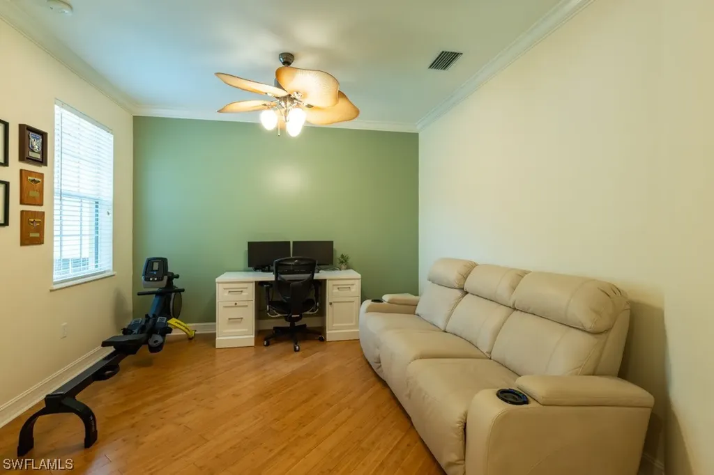 2001 Tarpon Bay Drive N Naples FL 34119