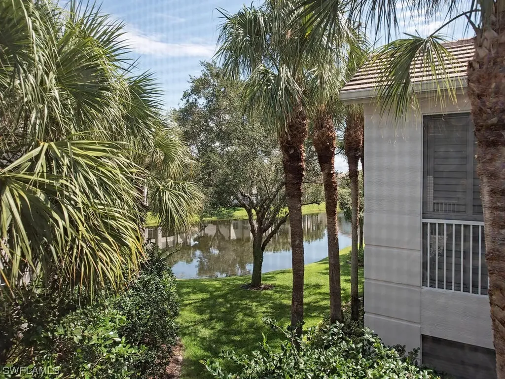2425 Mont Claire Court Naples FL 34109