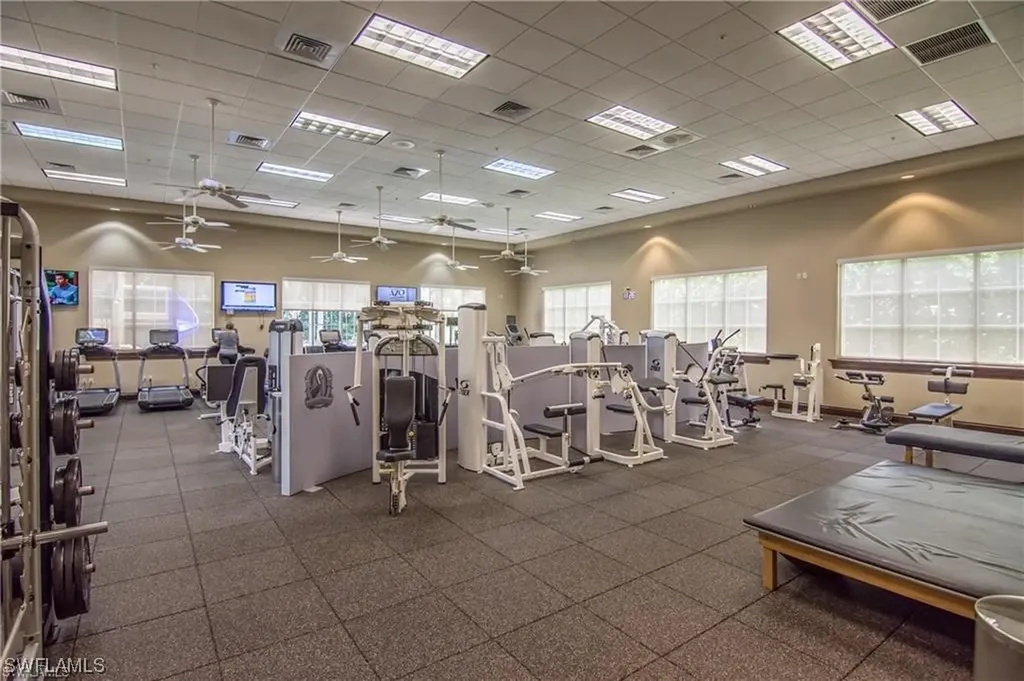 2425 Mont Claire Court Naples FL 34109