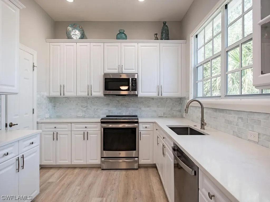 2425 Mont Claire Court Naples FL 34109