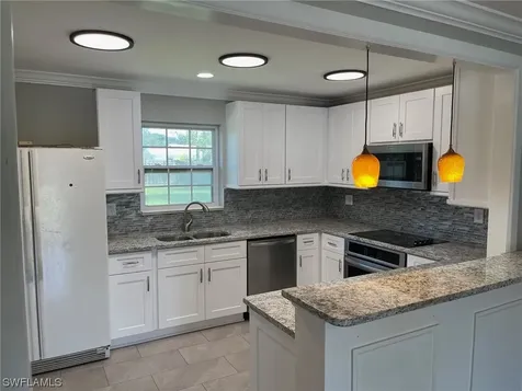 1061 Sperling Avenue Naples FL 34103