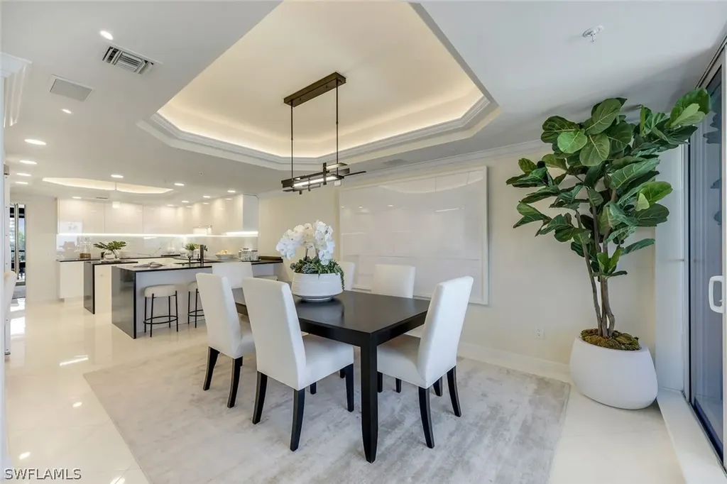 8473 Bay Colony Drive Naples FL 34108