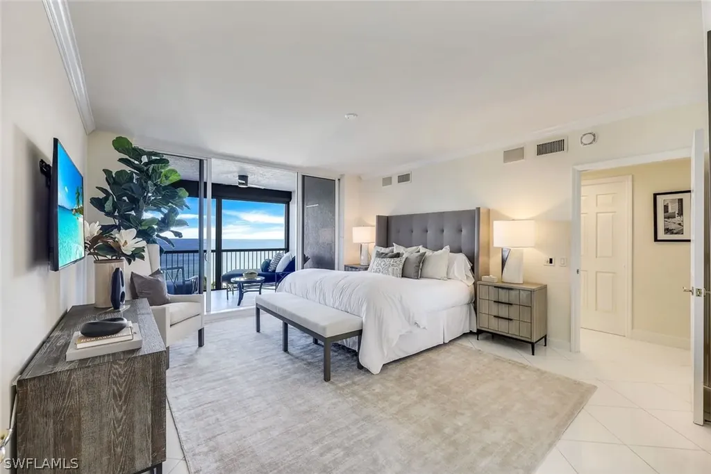 8473 Bay Colony Drive Naples FL 34108