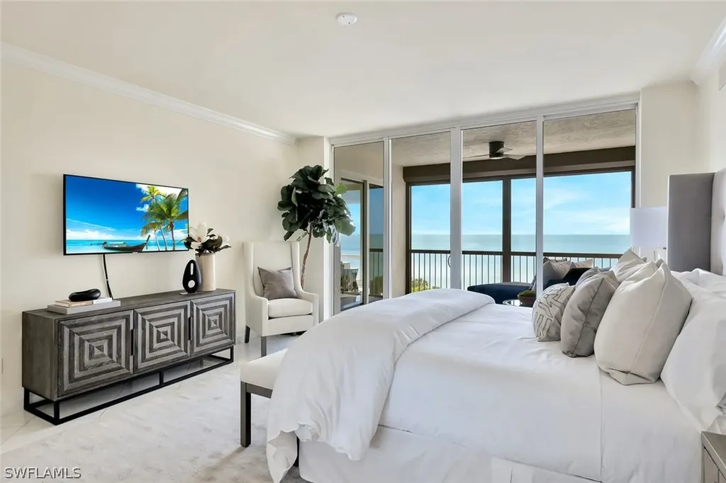8473 Bay Colony Drive Naples FL 34108