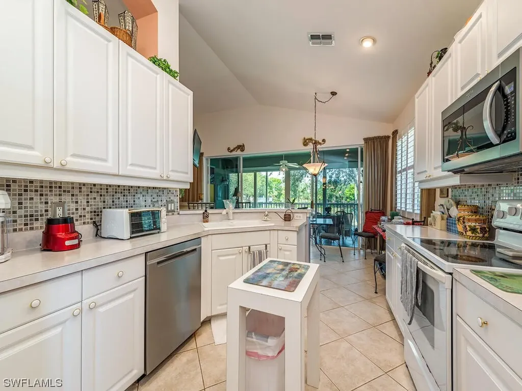 7123 Blue Juniper Court Naples FL 34109