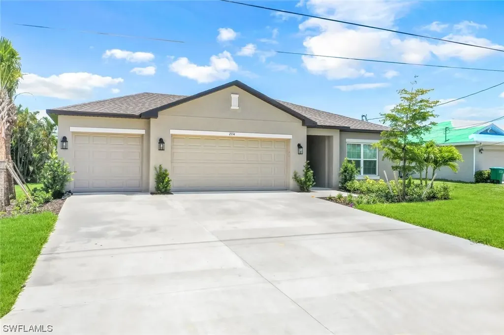2714 SW 3rd Lane Cape Coral FL 33991