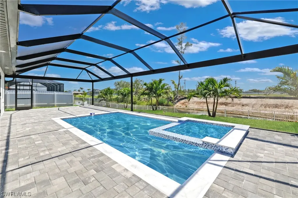 1927 SW 8th Court Cape Coral FL 33991