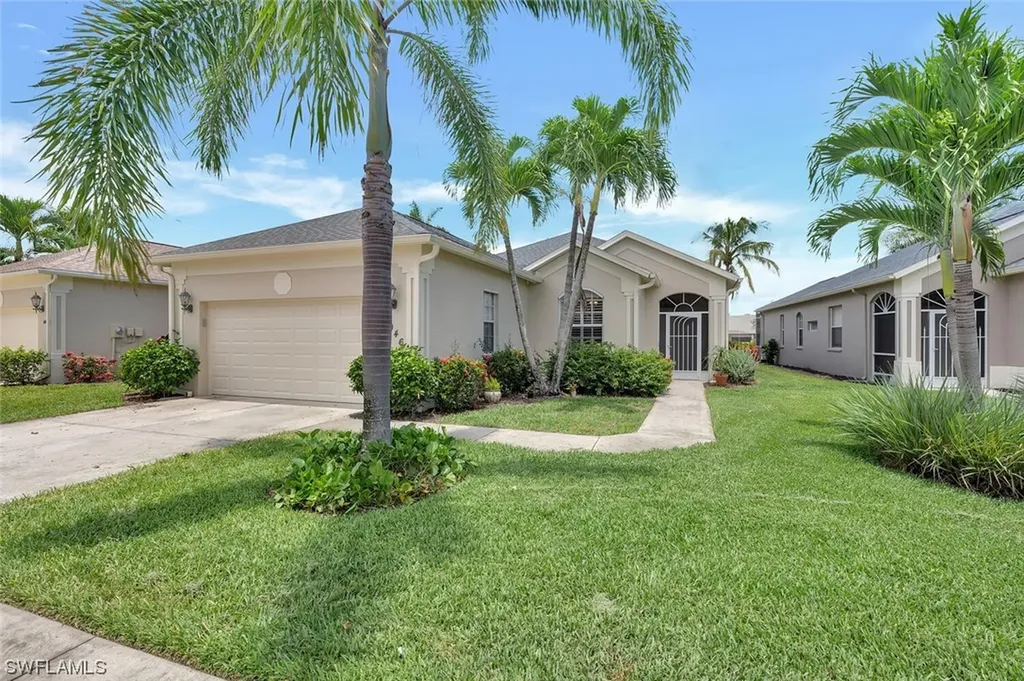Naples FL, 8046 Tauren Court
