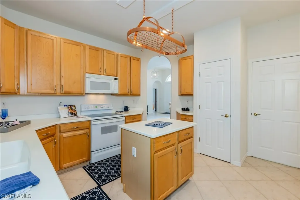 3709 Muir Woods Way Naples FL 34116