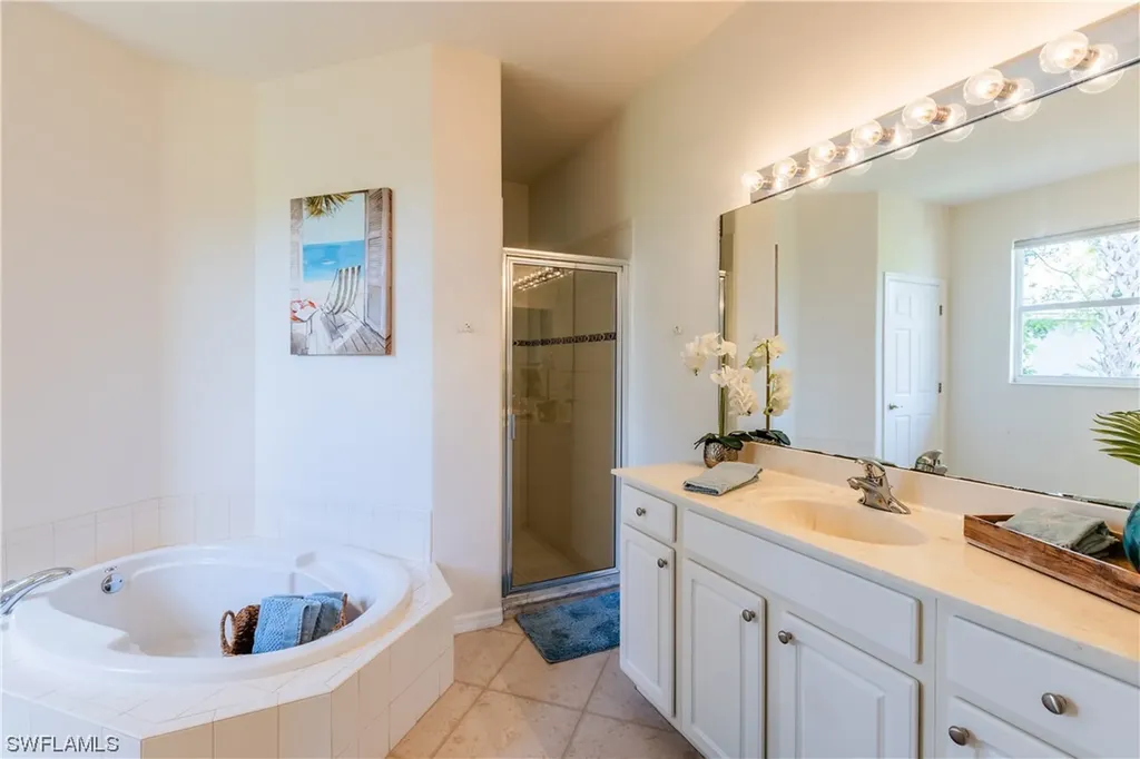3709 Muir Woods Way Naples FL 34116
