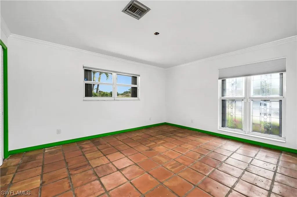 457 Cypress Way E Naples FL 34110