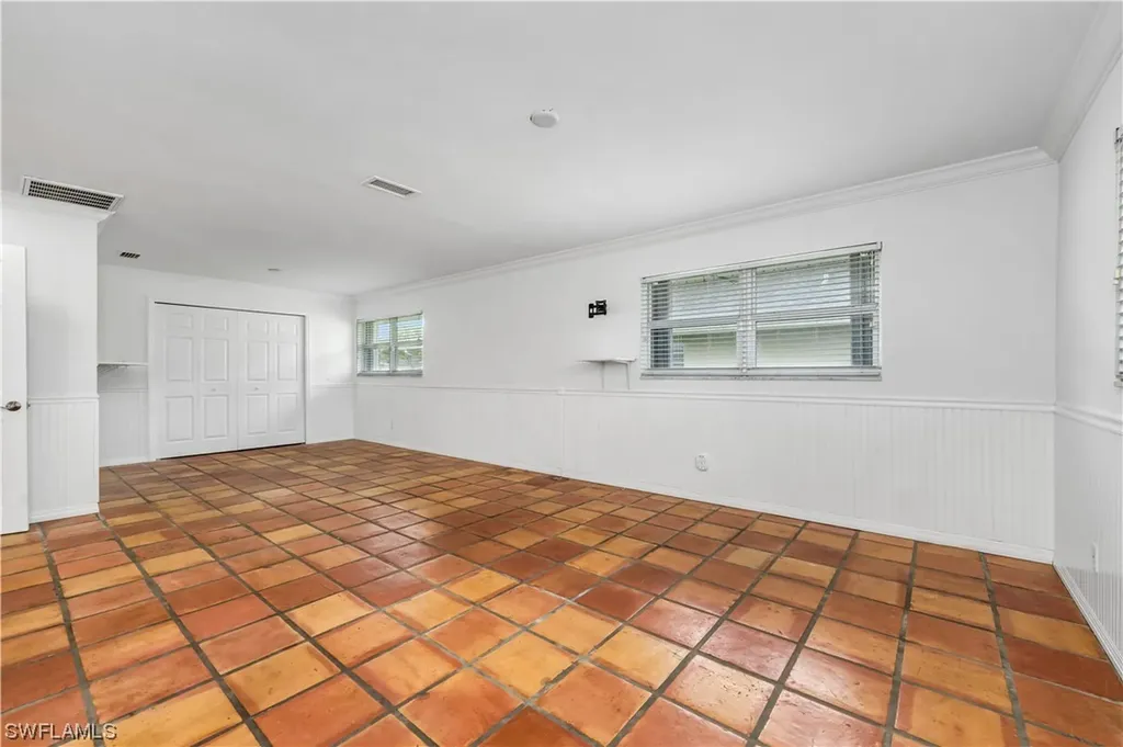 457 Cypress Way E Naples FL 34110